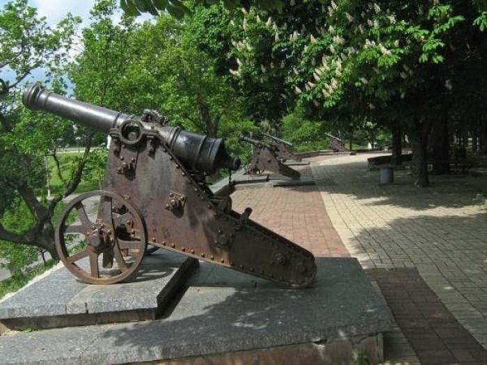 Достопримечательности Чернигова: что стоит увидеть Достопримечательности Чернигова: что стоит увидеть