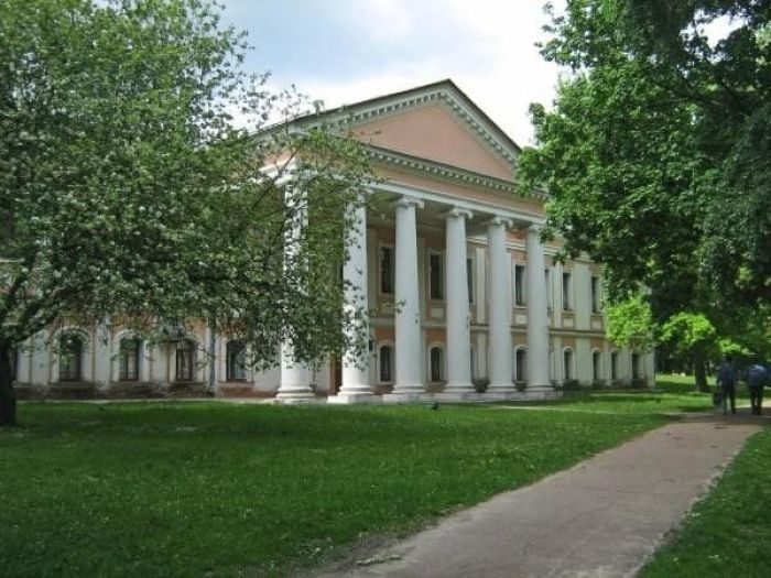 Достопримечательности Чернигова: что стоит увидеть Достопримечательности Чернигова: что стоит увидеть