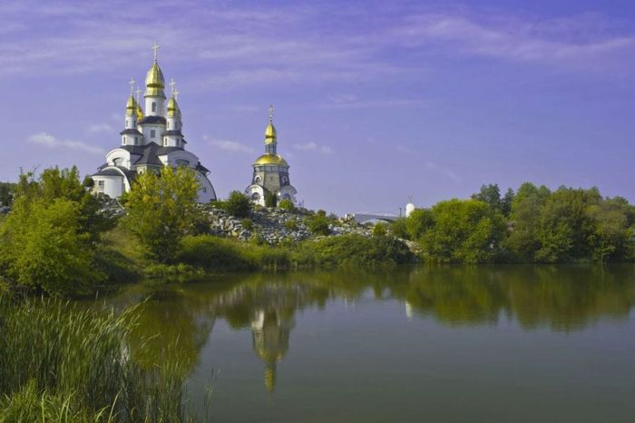 Храмы Киевской области в селе Буки Храмы Киевской области в селе Буки