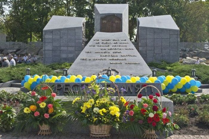 Храмы Киевской области в селе Буки Храмы Киевской области в селе Буки