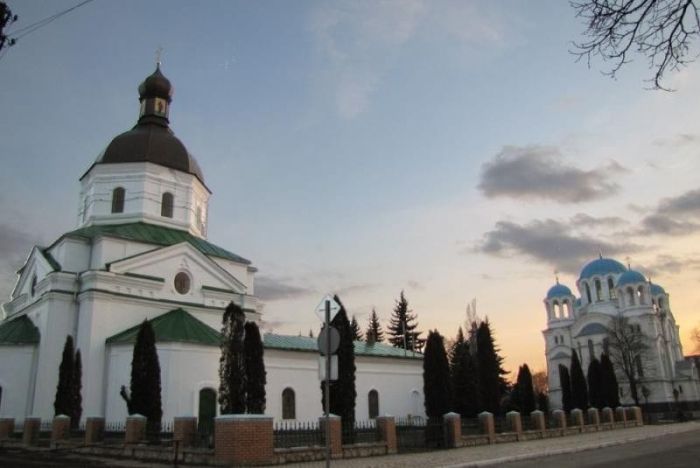 Глухов Глухов