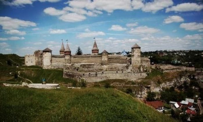 Каменец-Подольский замок Каменец-Подольский замок