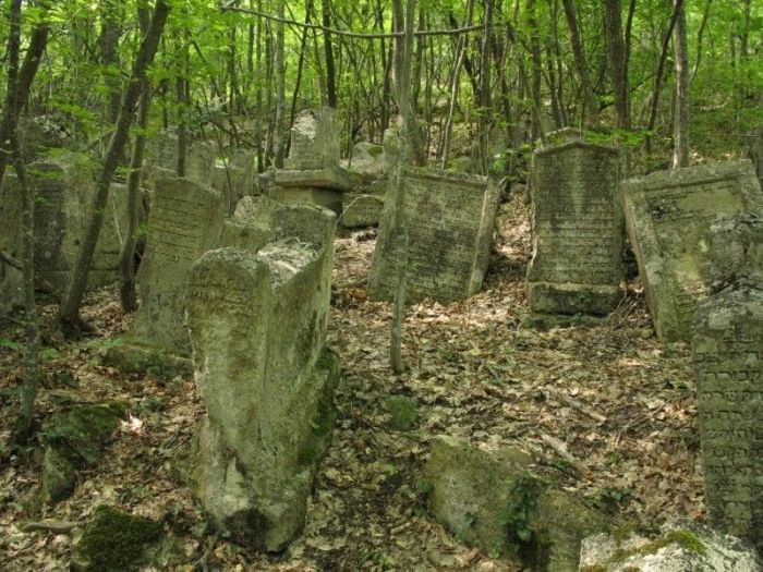 Іософатова долина і древній караїмський цвинтар Іософатова долина і древній караїмський цвинтар
