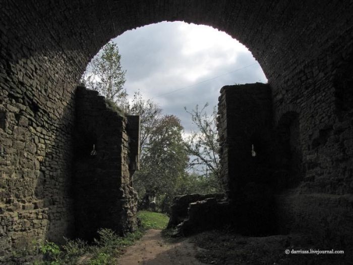 Межирич: монастырь-крепость