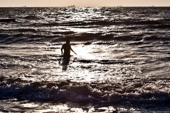Визначні пам'ятки Одеси: пляжі, дахи, будинки і люди Визначні пам'ятки Одеси: пляжі, дахи, будинки і люди