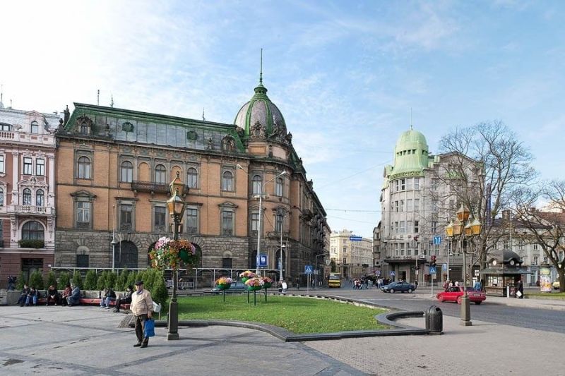 Фото визначне місце проспект свободи Фото визначне місце проспект свободи