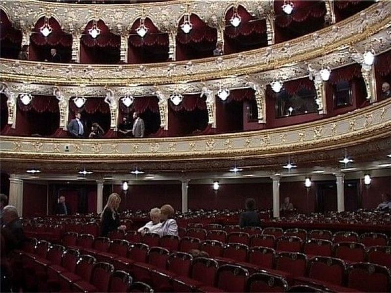 Банкетный зал для проведения свадеб, юбилеев, корпоративов Банкетный зал для свадебного банкета в Саратове: 166